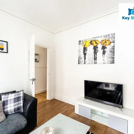 Apartment Keysleeps Coastal Retreat: Four-bedroom Workington Getaway