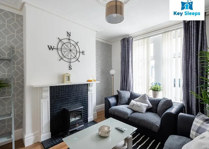 Lägenhet New Four Bedroom House By Keysleeps Short Lets Workington Contractor Leisure Location District