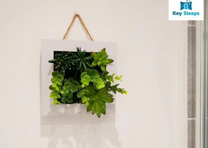 New Four Bedroom House By Keysleeps Short Lets Workington Contractor Leisure Location District * Siddick