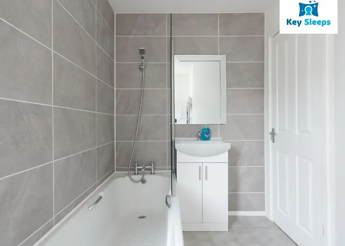 New Four Bedroom House By Keysleeps Short Lets Workington Contractor Leisure Location District Lägenhet