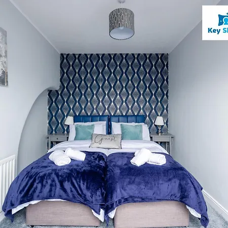 New Four Bedroom House By Keysleeps Short Lets Workington Contractor Leisure Location District * Siddick